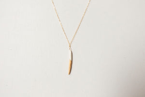 Single quill necklace white & gold