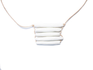 Woven necklace short white