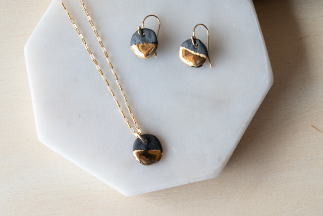 Earrings Black Discs